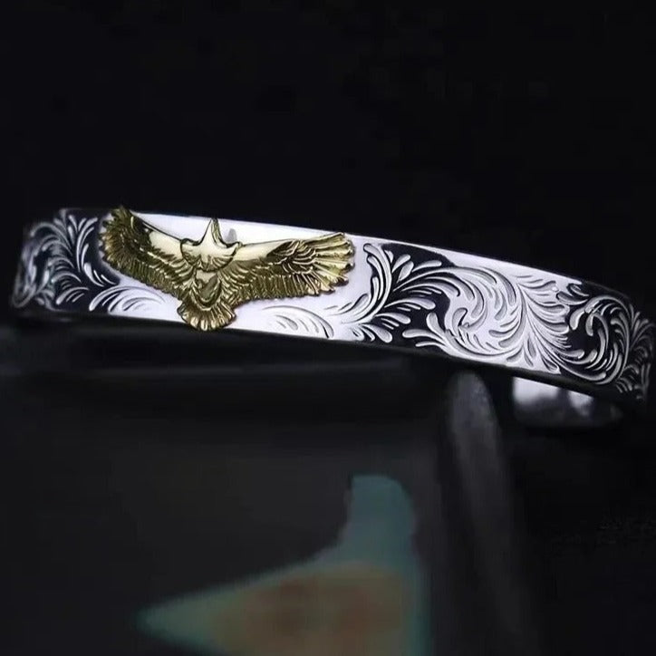 Pio - Eagle Pattern Armband