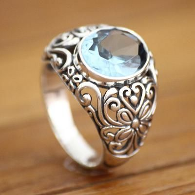 Vintage-ring mit blauem eingelegtem stein