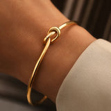 Charm - Elegantes gedrehtes Armband