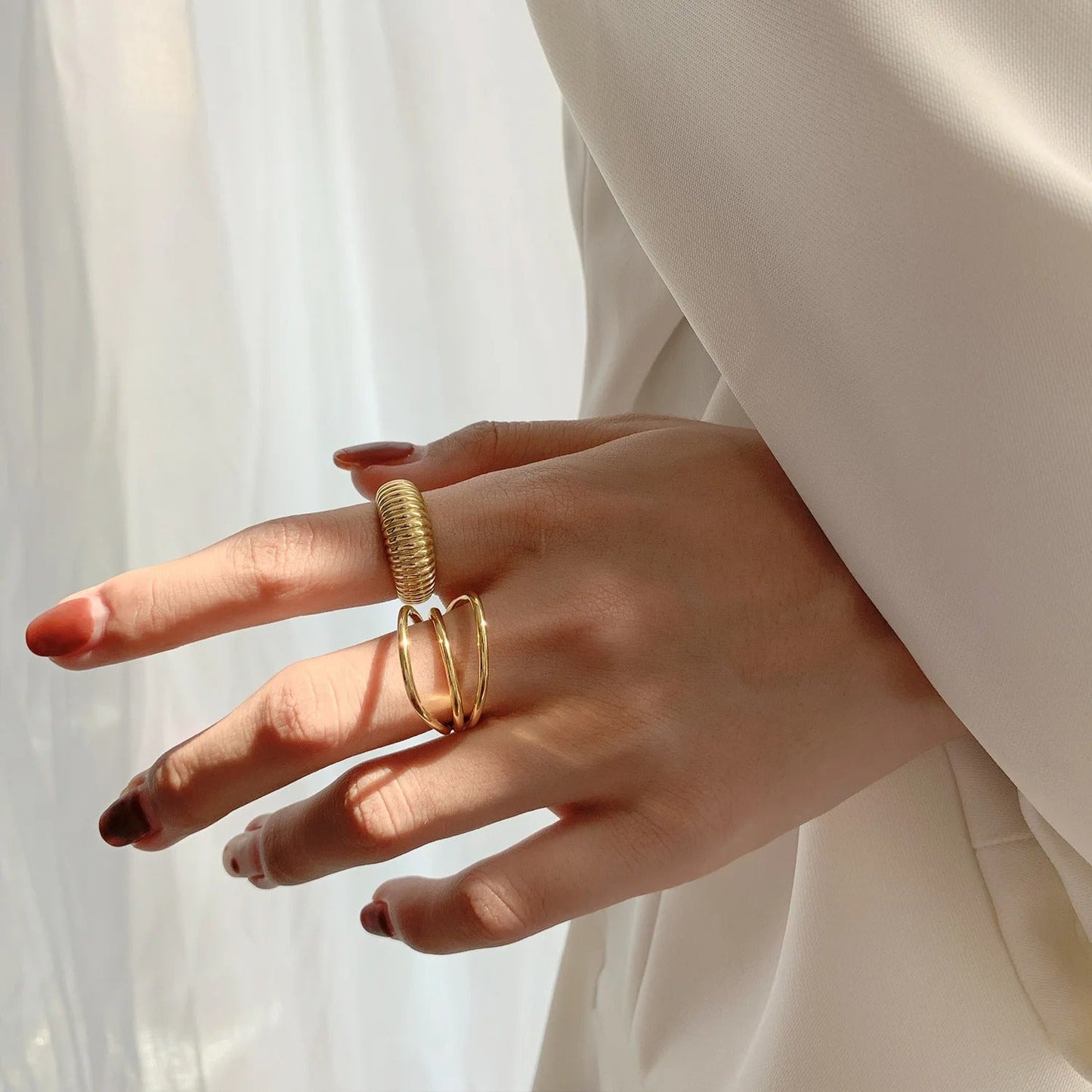 Yzza - Eleganter goldener Ring