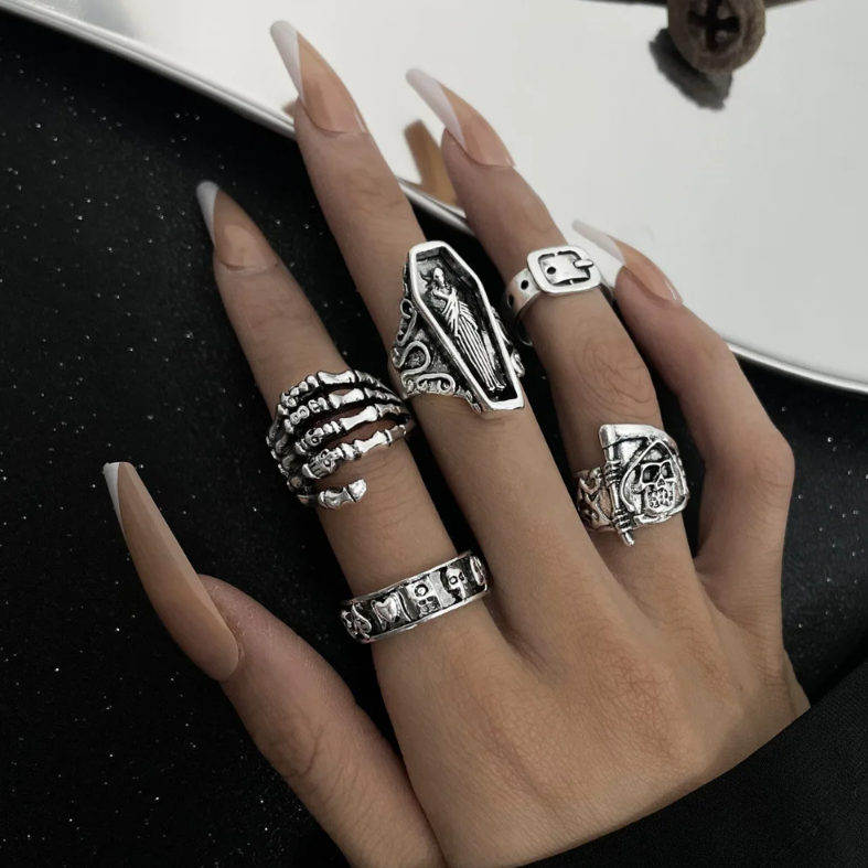 Logan - Gothic Rebellen Ring-Set