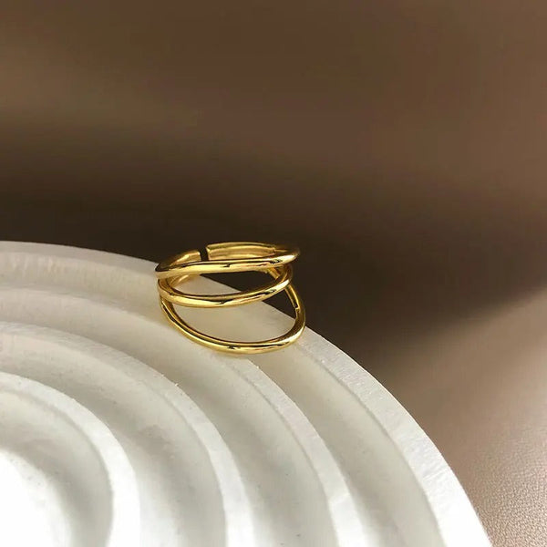 Yzza - Eleganter goldener Ring